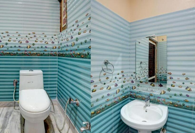 Oyo Hotel The Perison