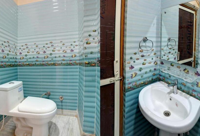 Oyo Hotel The Perison