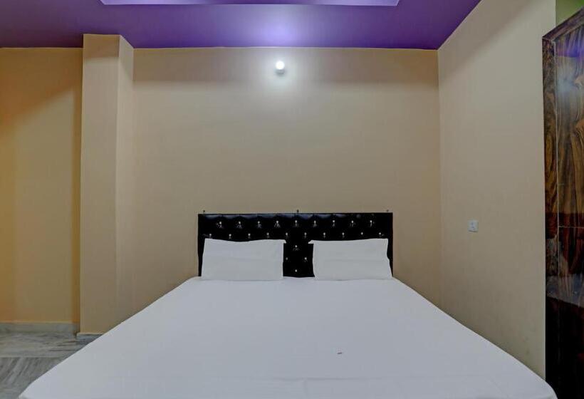 Oyo Hotel The Perison