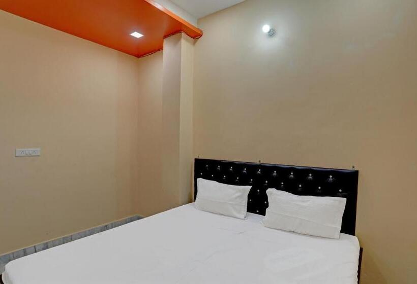 Oyo Hotel The Perison