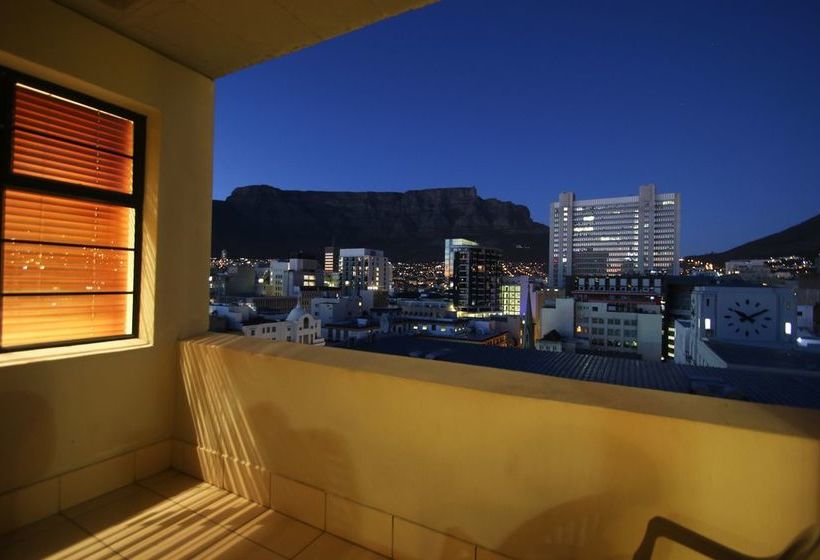 1109 The Decks At 67 Long Street