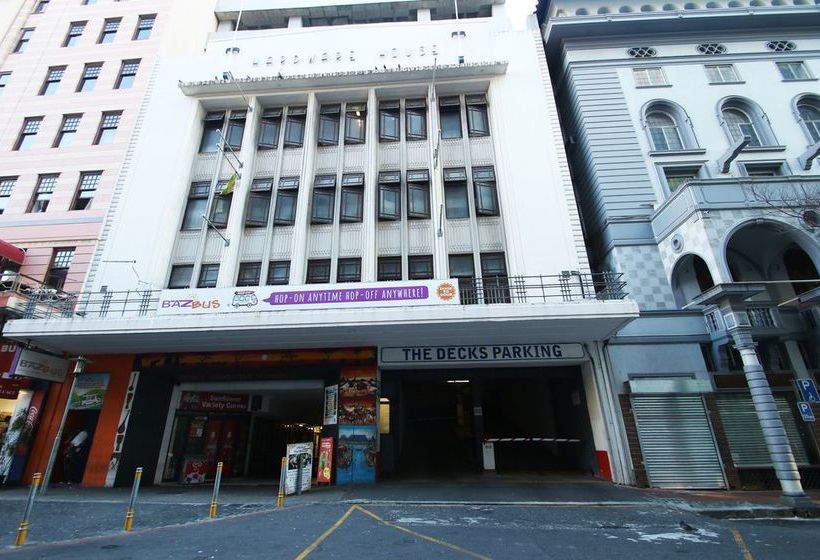 1109 The Decks At 67 Long Street