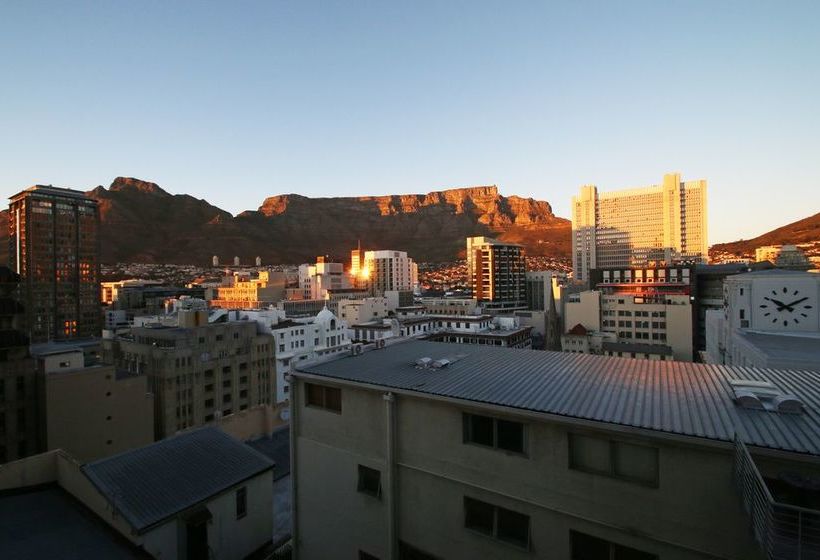 1109 The Decks At 67 Long Street