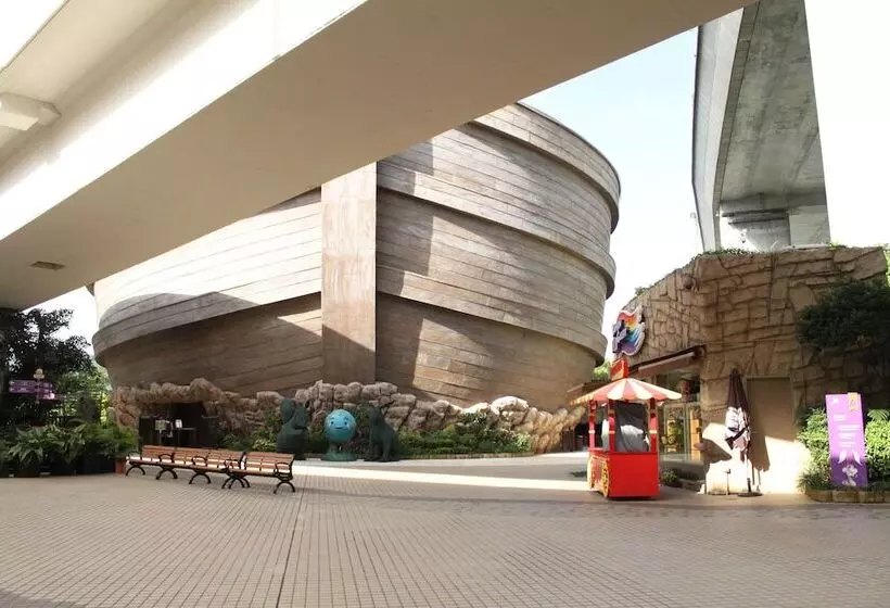 هاستل Noah’s Ark Hotel & Resort