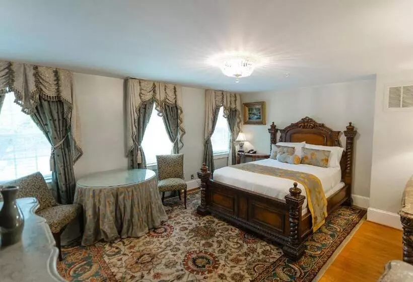 ベッドアンドブレックファースト 1840s Carrollton Inn