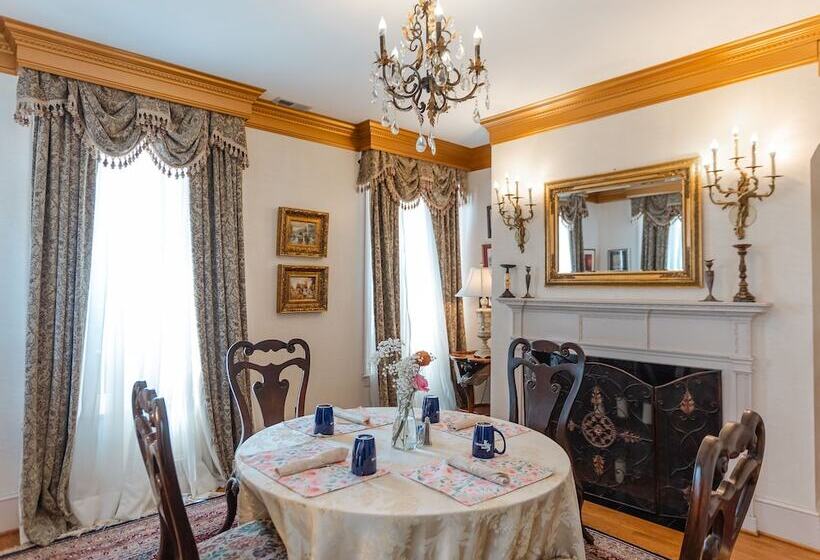 住宿加早餐  1840s Carrollton Inn