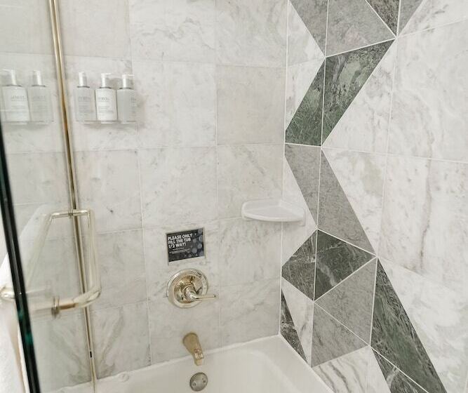 住宿加早餐  1840s Carrollton Inn