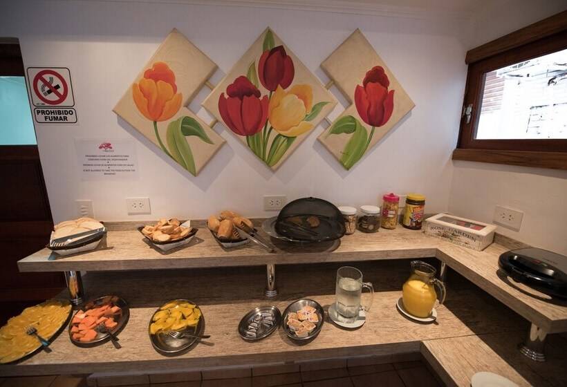 Bed & Breakfast Residencial Los Lapachos