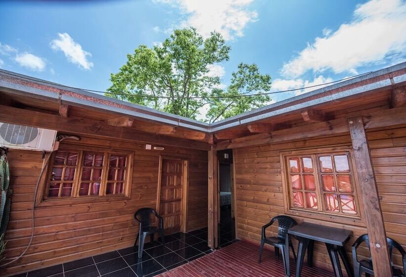 Bed & Breakfast Residencial Los Lapachos