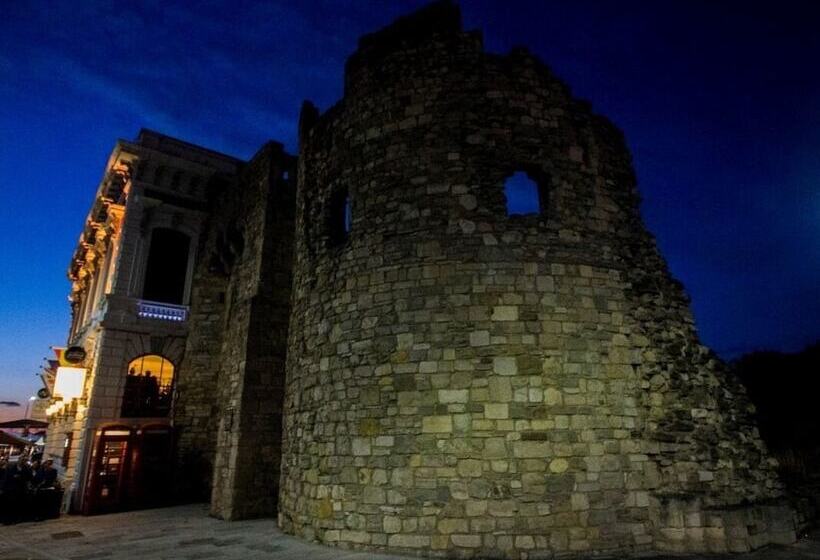 Beddoe Apartments Premier Lodge Eastleigh Near Winchester And Southampton