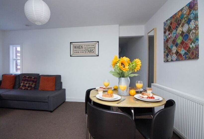 Beddoe Apartments Premier Lodge Eastleigh Near Winchester And Southampton