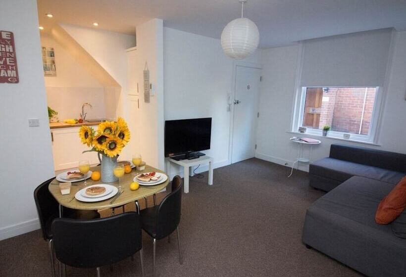 Beddoe Apartments Premier Lodge Eastleigh Near Winchester And Southampton