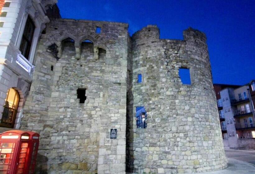 Beddoe Apartments Premier Lodge Eastleigh Near Winchester And Southampton