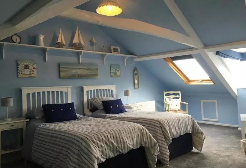 Dunluce House