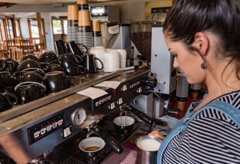 호텔 Bold Peak Lodge