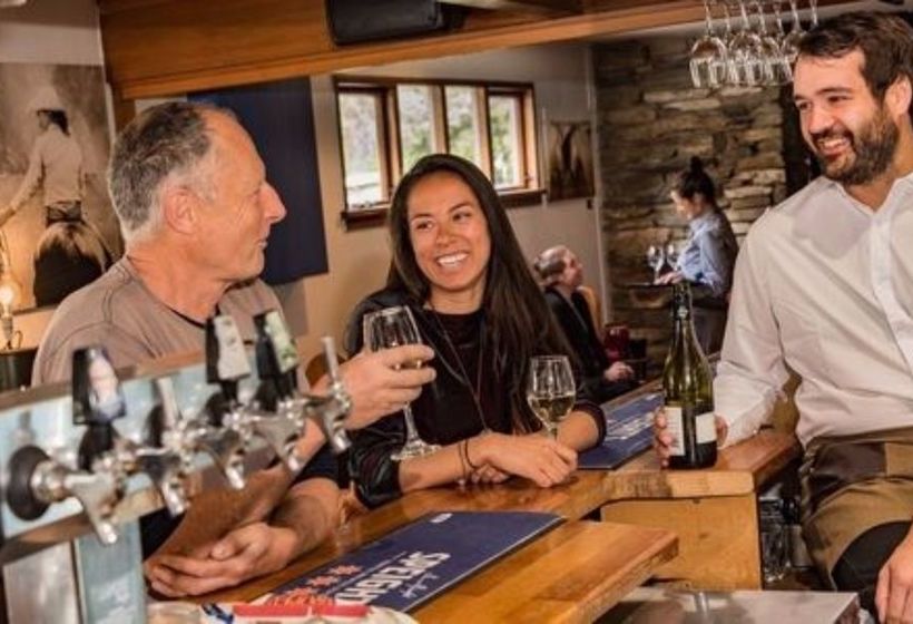 호텔 Bold Peak Lodge