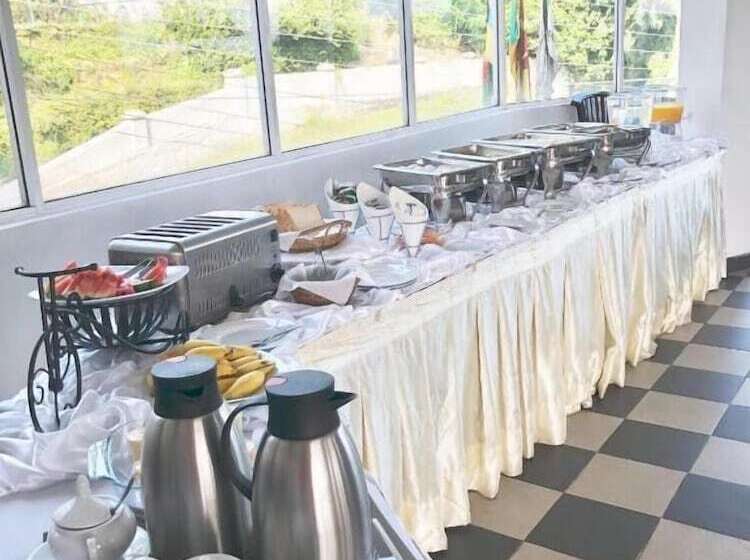 호텔 Kandy Supreme