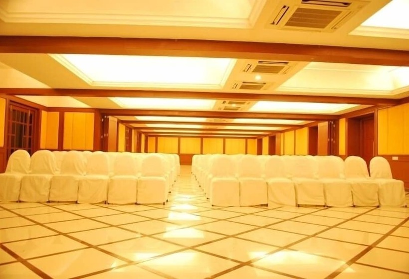 ホテル The Lake Land Country Club Residency