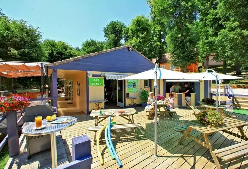 هتل Le Club Vert Du Périgord