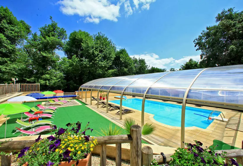 هتل Le Club Vert Du Périgord