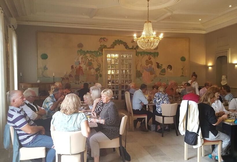 هتل Le Grand Hôtel Molière