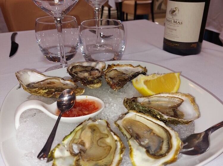 هتل Le Grand Hôtel Molière