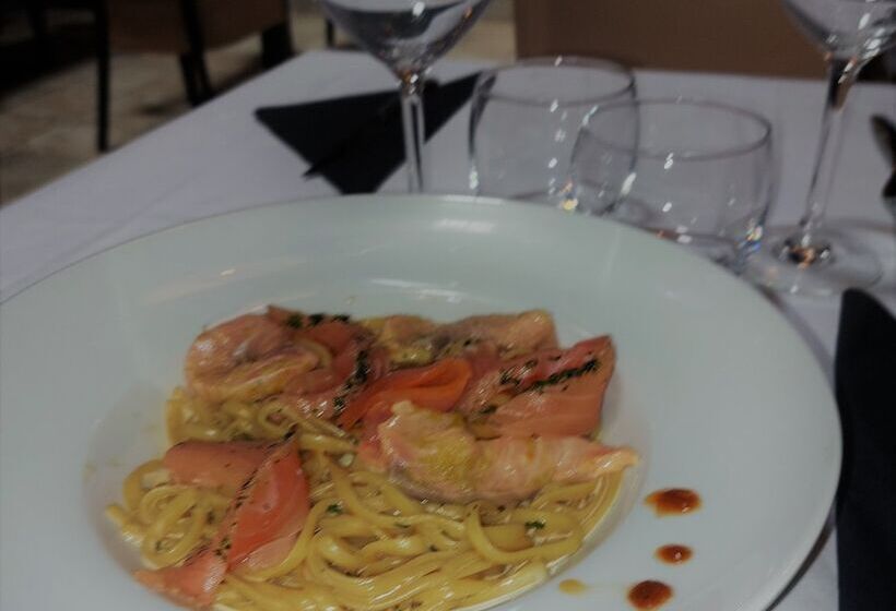 هتل Le Grand Hôtel Molière