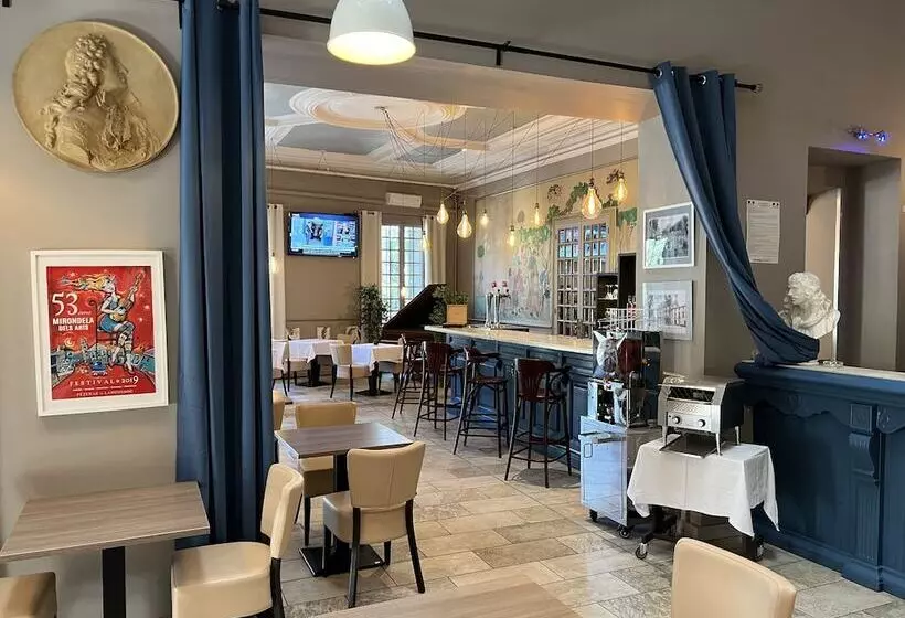 ホテル Le Grand Hôtel Molière