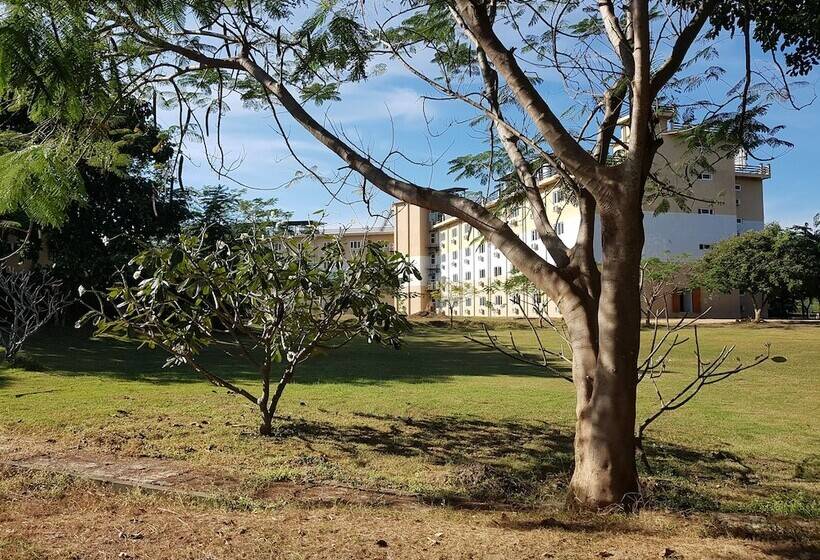 هتل Myat Nan Yone