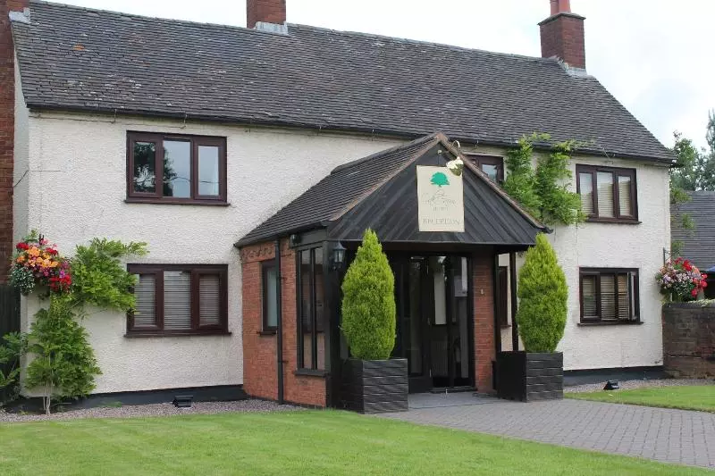 ホテル Oak Farm