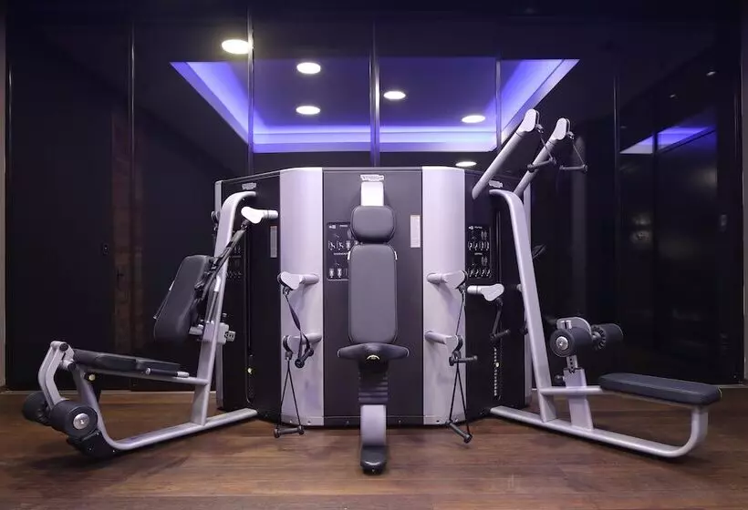 ホテル Severins – The Alpine Retreat