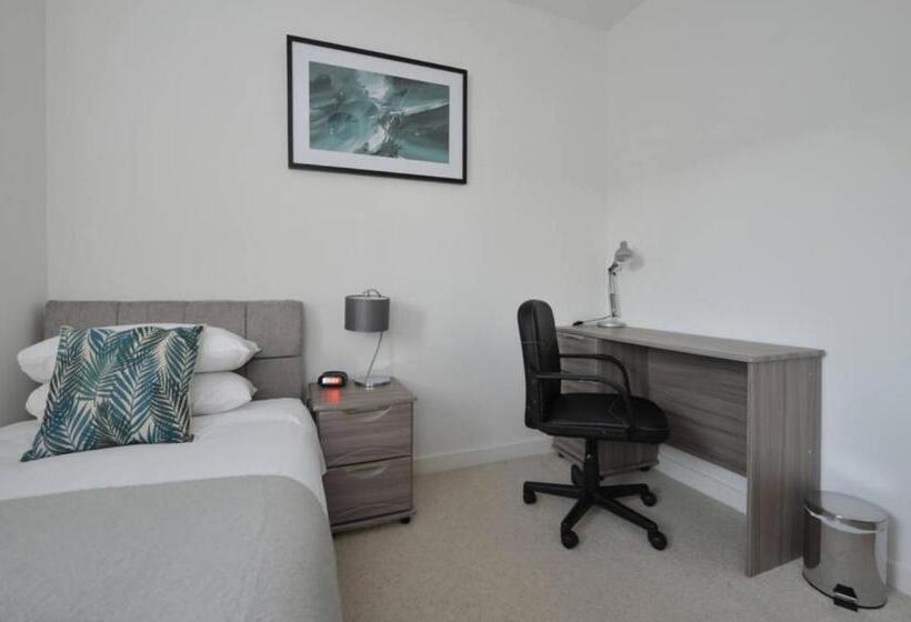 Liberty Marina 2br Apartment