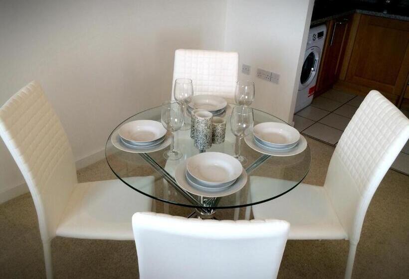 Liberty Marina 2br Apartment