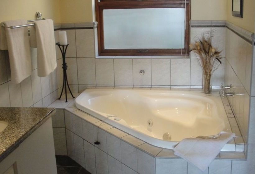 פנסיון Augusta Bay Guest House