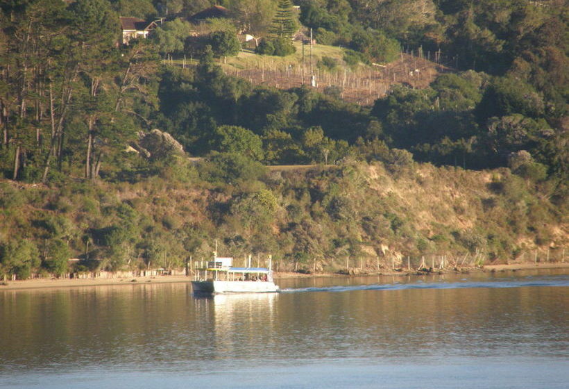 פנסיון Augusta Bay Guest House