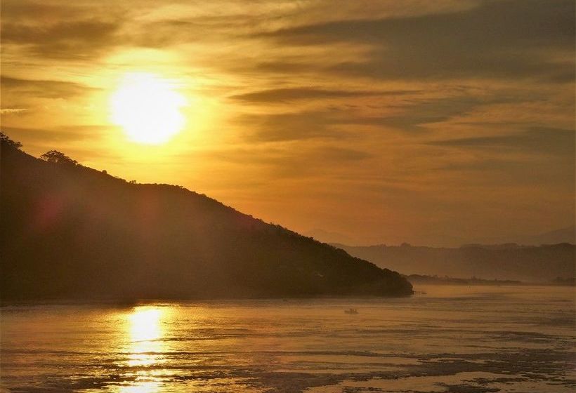 פנסיון Augusta Bay Guest House