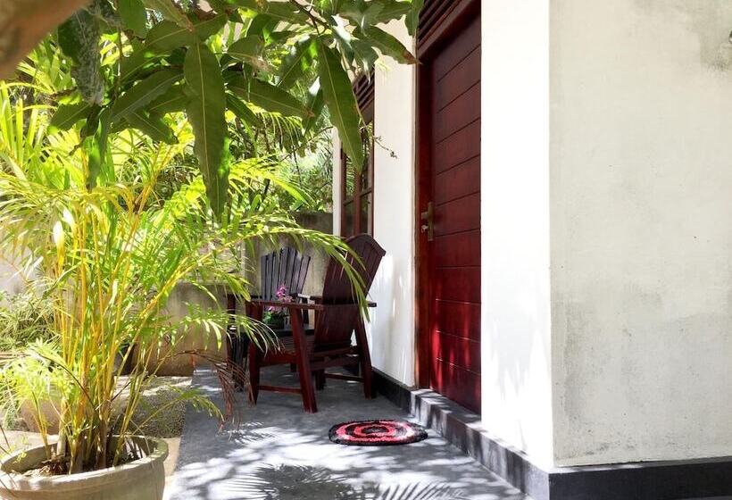 Pension Damith Tourist Inn