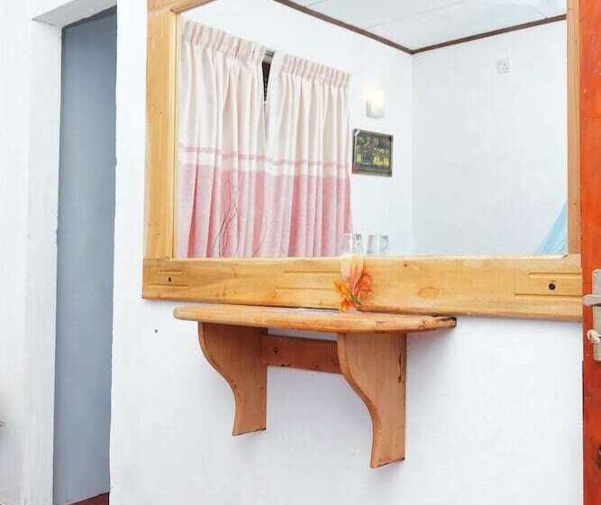 Pension Damith Tourist Inn