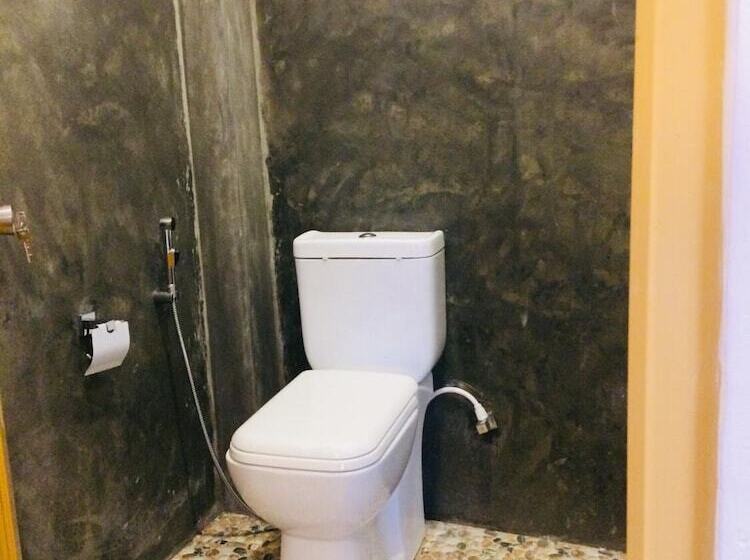 Pension Damith Tourist Inn