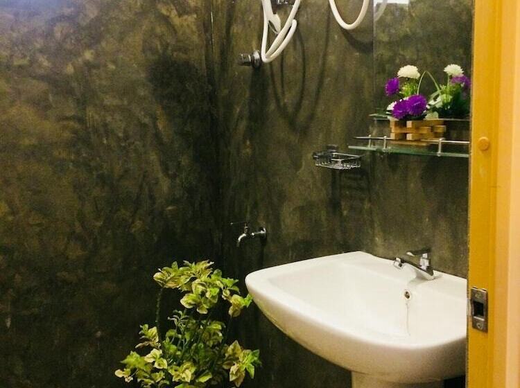 Pension Damith Tourist Inn