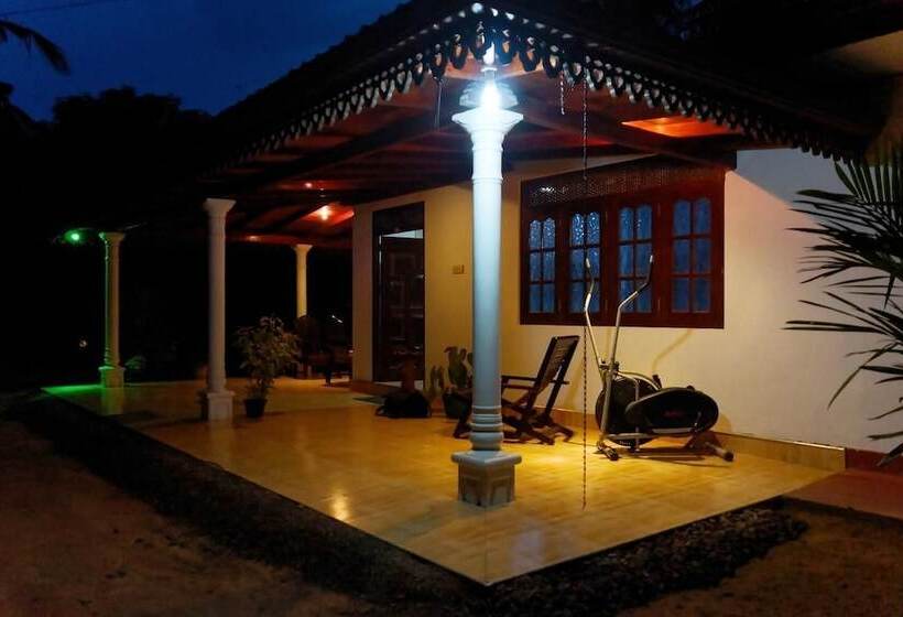 Pension Damith Tourist Inn