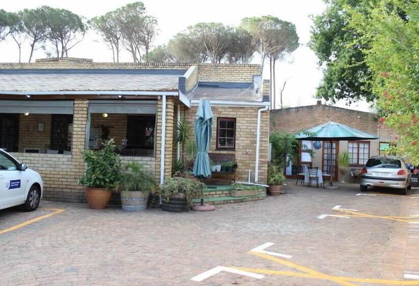 بنسيون Simonsberg Guest House