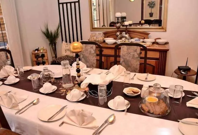 ペンション Simonsberg Guest House