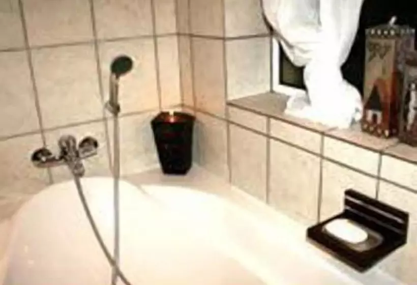 ペンション Simonsberg Guest House
