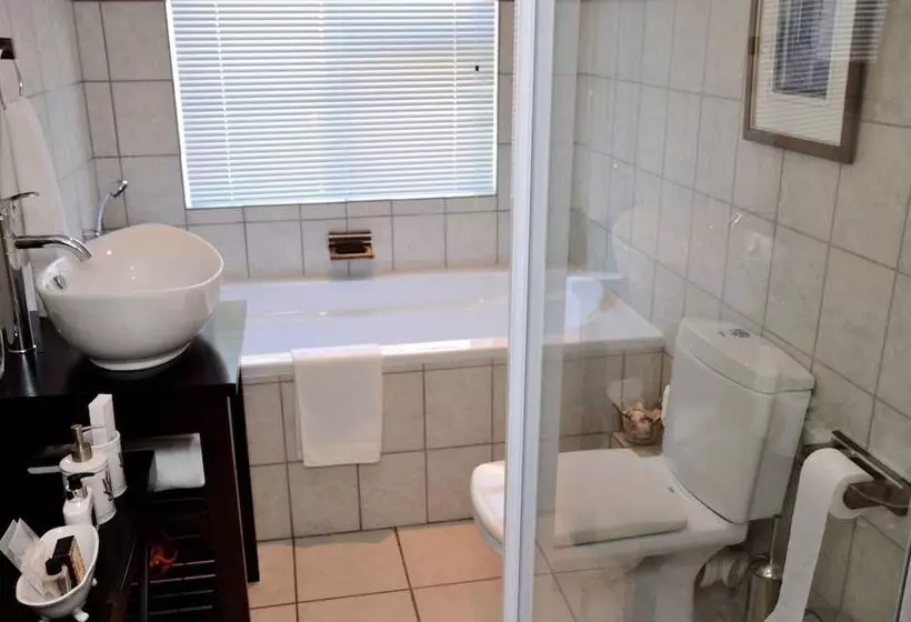 ペンション Simonsberg Guest House