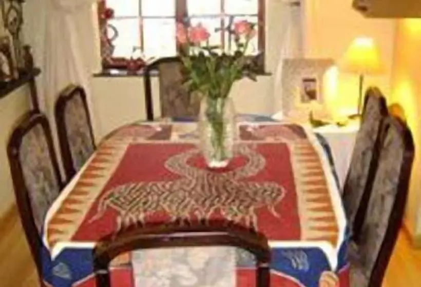 ペンション Simonsberg Guest House