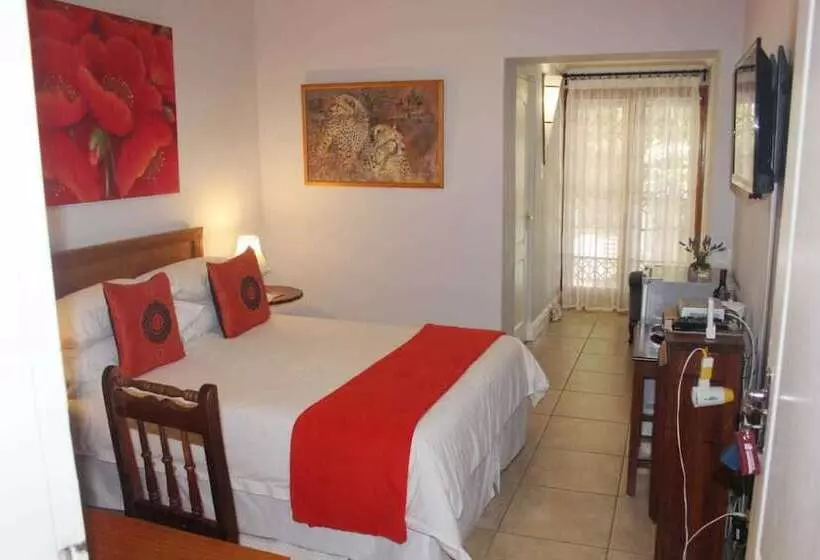 ペンション Simonsberg Guest House
