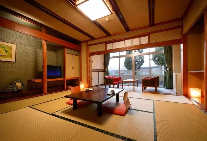 旅館 Sakaeya
