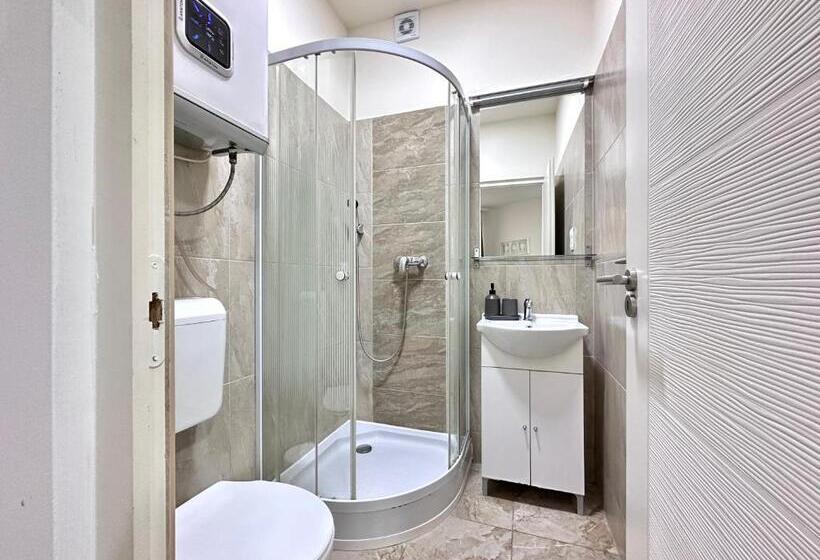 Central Seasons Design Apartments