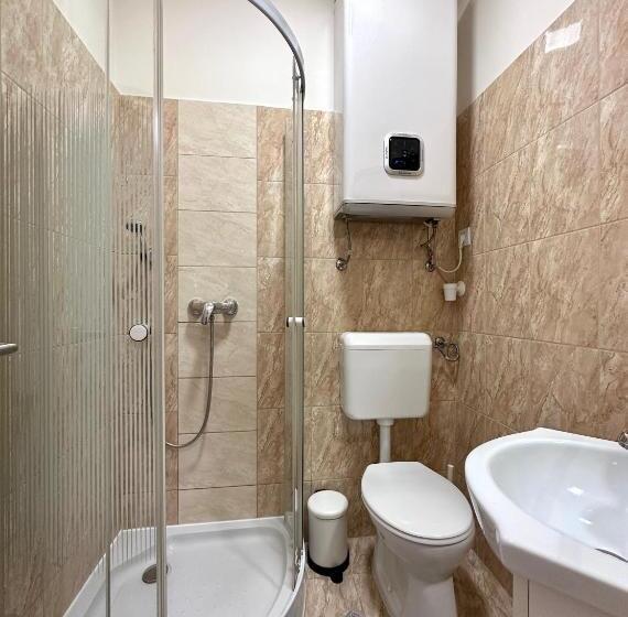 Central Seasons Design Apartments